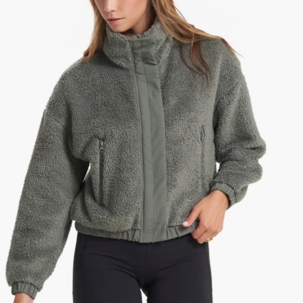 Vuori Cozy Sherpa Jacket size XS